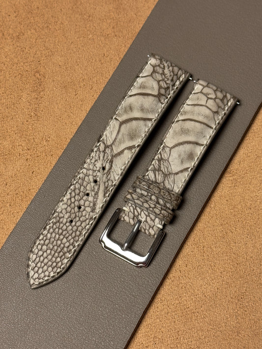 Ręcznie robiony pasek z nogi strusia - jasnobeżowy nubuk