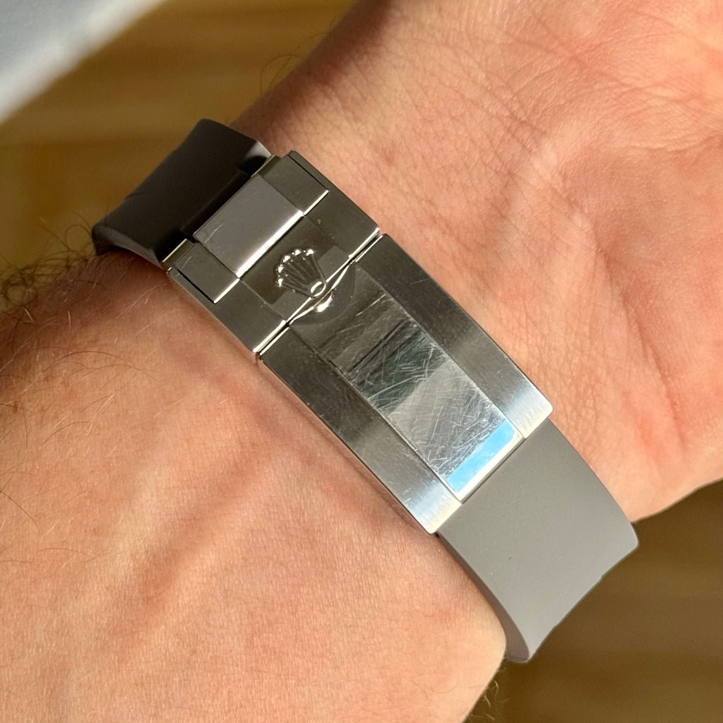 FKM Vulcanized Grey Rubber strap for Rolex Deployant buckle - Tempomat Madrid