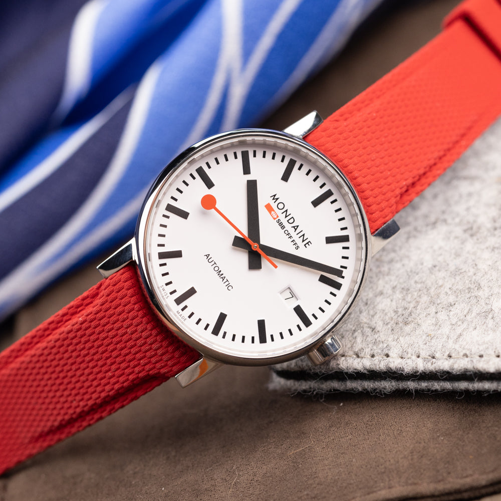 Zakrzywiona guma FKM w stylu Sailcloth - czerwony