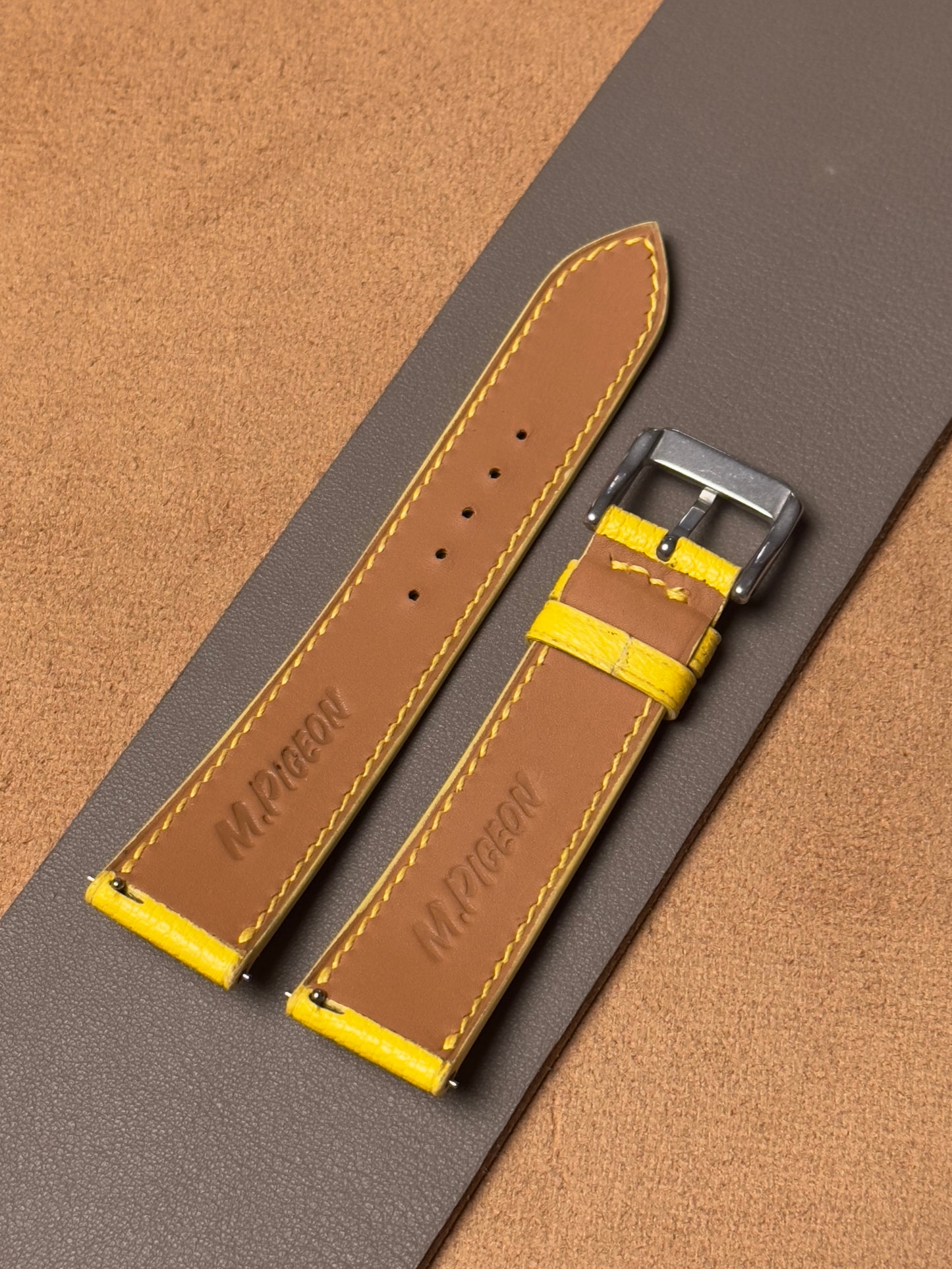 Ręcznie robiony pasek ze skóry koziej - żółty