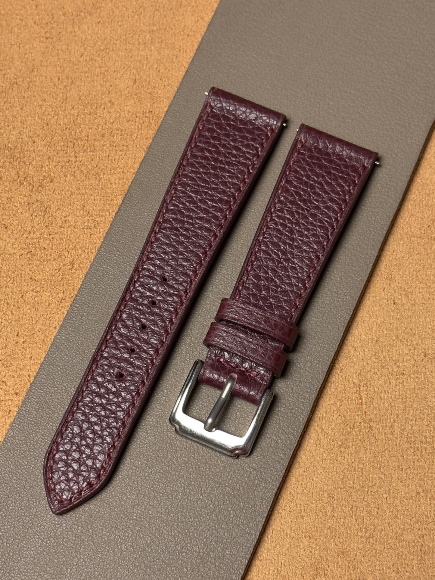 Handmade calfskin belt - burgundy with polka dots