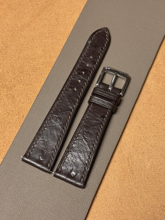 Ręcznie robiony pasek z skóry strusia - ciemnobrązowy