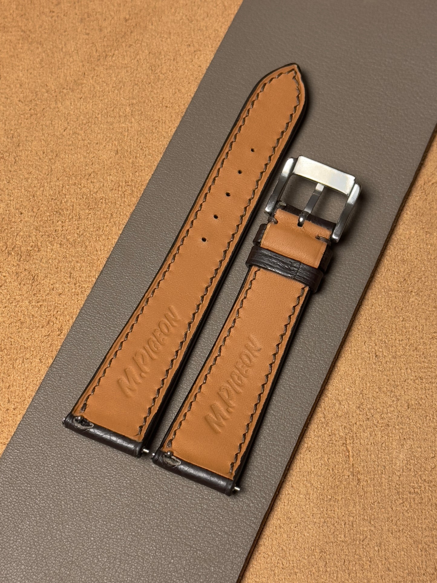 Ręcznie robiony pasek z skóry strusia - ciemnobrązowy