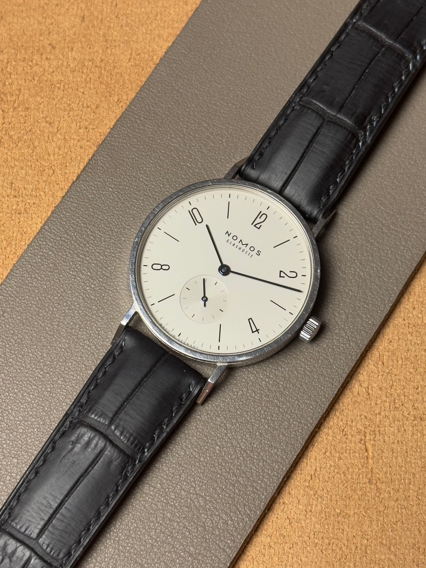 Ręcznie robiony pasek ze skóry krokodyla - czarny (matowy)