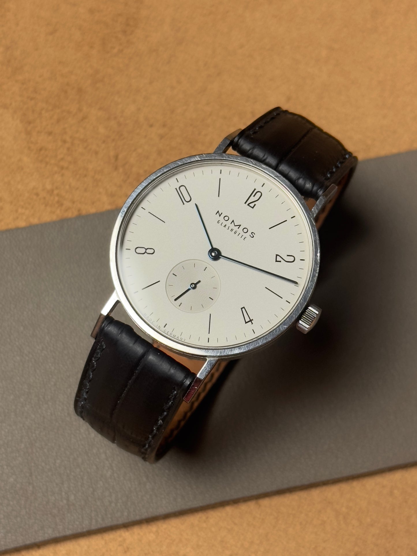 Ręcznie robiony pasek ze skóry krokodyla - czarny (matowy)