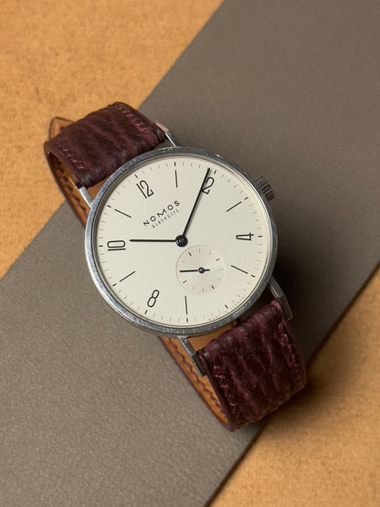 Ręcznie robiony pasek z skóry rekina - bordowy