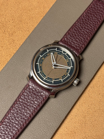 Handmade calfskin belt - burgundy with polka dots