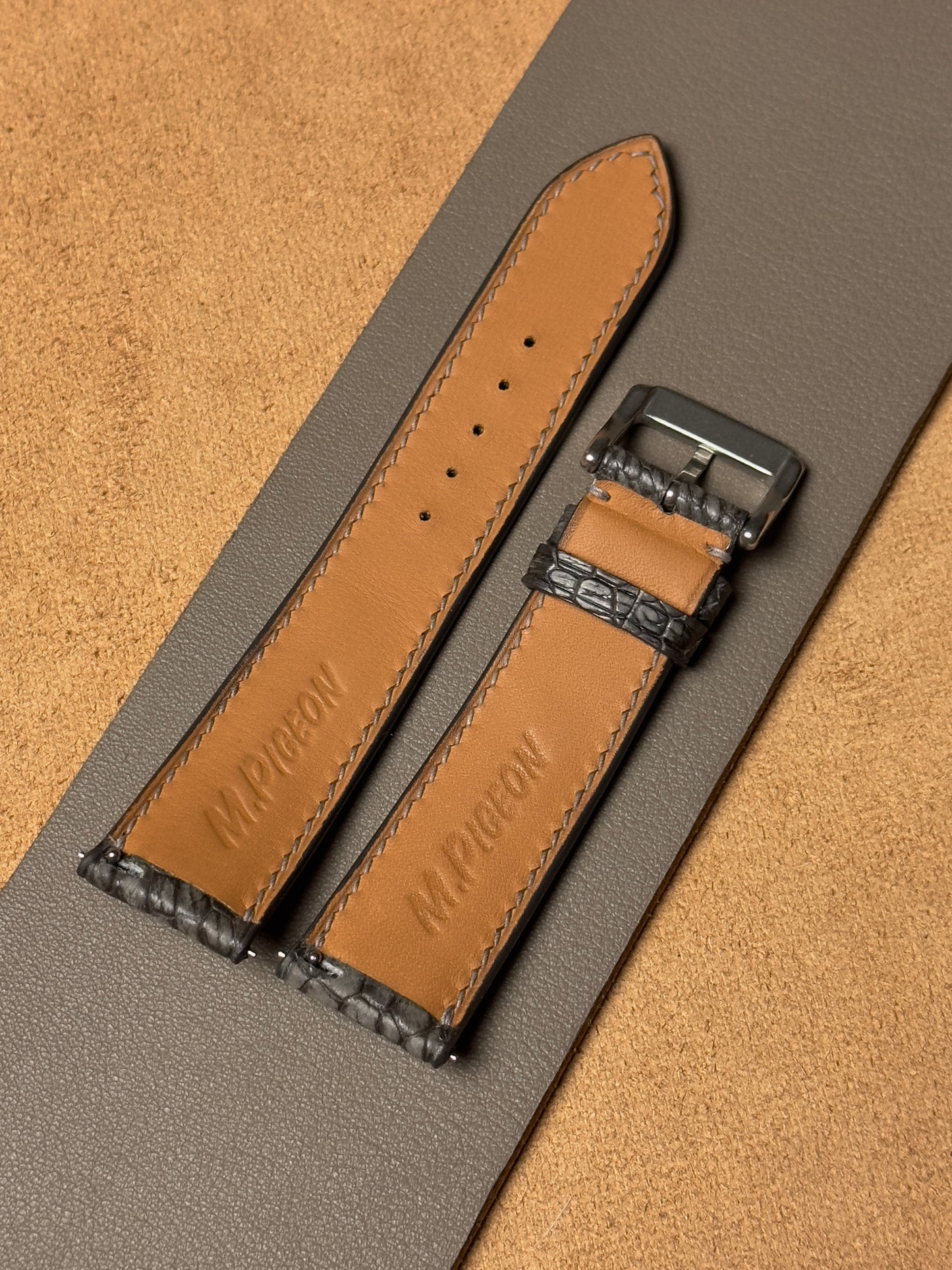 Ręcznie robiony pasek z nogi strusia - ciemnoszary nubuk