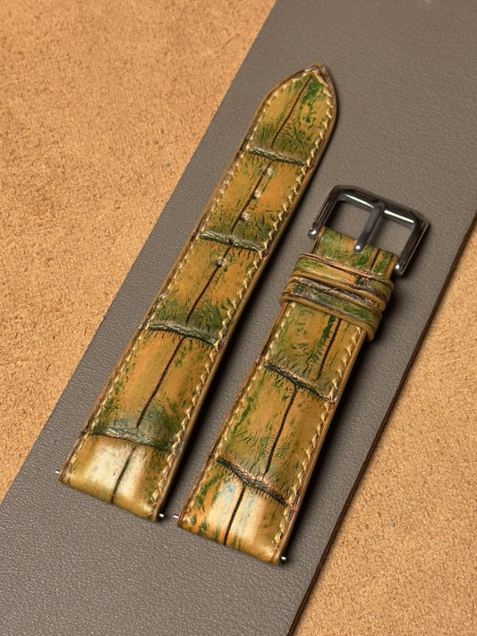 Ręcznie robiony pasek ze skóry krokodyla - żółto-zielony