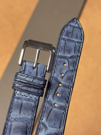Ręcznie robiony pasek ze skóry krokodyla - niebieski nubuk